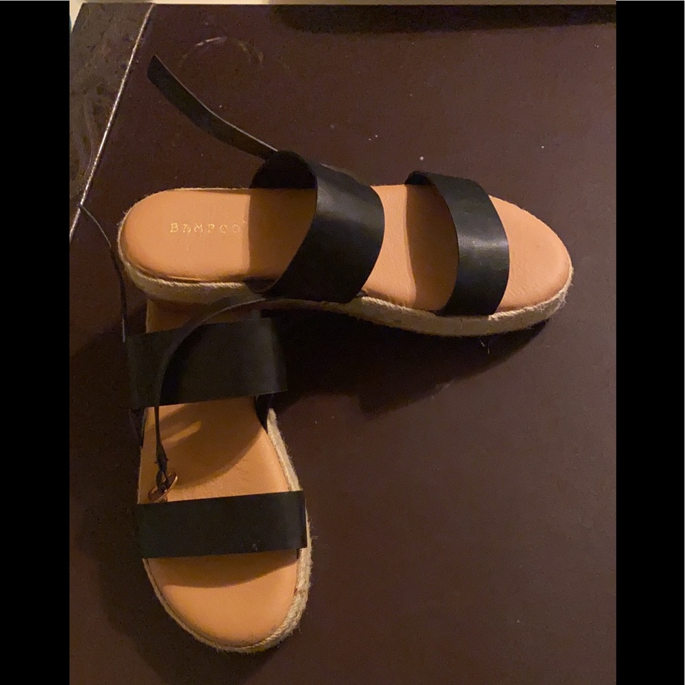 Black espadrille
